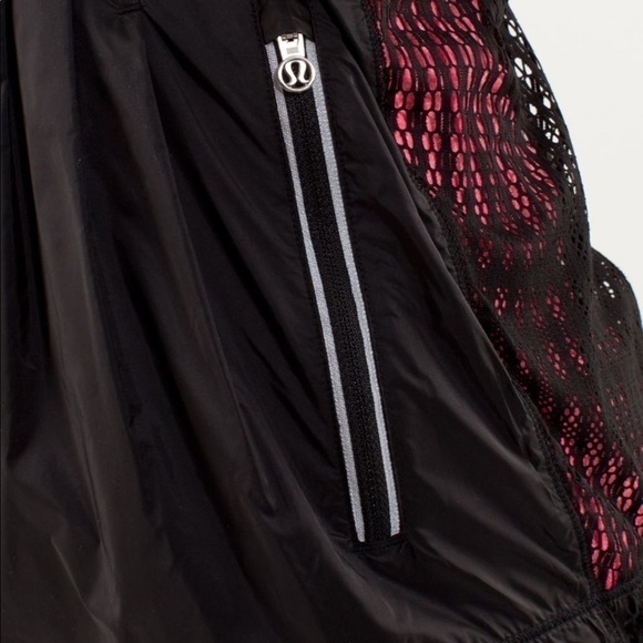 LULULEMON | Run Wild Jacket Mesh Windbreaker Black Size 4 - Picture 4 of 11